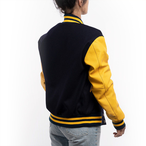 Veste universitaire unisexe bleu marine et jaune, style preppy, fermeture boutonnée, coupe classique, col rabattu, idéale pour l'automne - Product Image 2