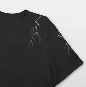 เสื้อยืดผู้ชายทรงหลวมระบายอากาศดี ลายเรียบ คอกว้าง แขนสั้น ผ้าถักเนื้อนุ่ม สไตล์อนิเมะโซโลลีเวลลิ่ง คุณภาพสูง - Product Image 3