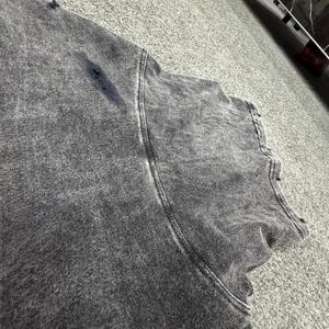 เสื้อยืดครอปท็อปแขนสั้นคอกลมสีดำผ้าฝ้ายสำหรับผู้ชายจาก Amdaa Enterprises ทรงหลวมสไตล์สตรีทแวร์ ล้างสีแบบแอซิดวอช มีกระเป๋าด้านหน้า - Product Image 4