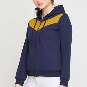 Sudadera con Capucha Larga para Mujer, 100% Algodón, Diseño Moderno para Invierno, con Logotipo Frontal, Color Sólido, Fabricada en Pakistán - Product Image 3