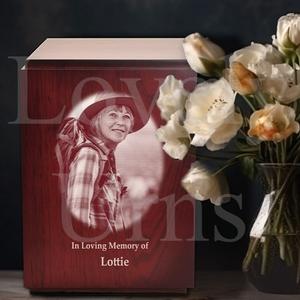 Urne funéraire en bois avec couvercle coulissant, finition cerise, taille moyenne pour adulte, pour cendres commémoratives, vente en gros - Product Image 6