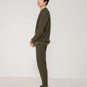 Ensemble de jogging 2 pièces en coton personnalisé pour homme, léger, thermique, durable et écologique pour adultes, pour l'automne - Product Image 5