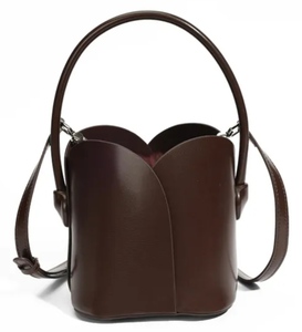 Elegante y moderno bolso de hombro de cuero – Cuero genuino de primera calidad para damas - Product Image 3