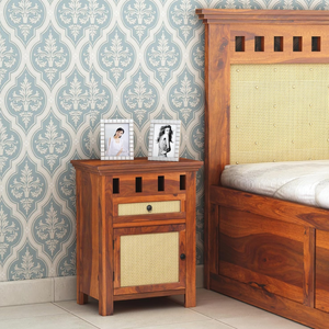 Mesa de Noche de Madera Hecha a Mano con Acabado Natural para Dormitorio o Sala de Estar, con 1 Cajón y Almacenamiento, Mueble Auxiliar de Madera para el Hogar - Product Image 2