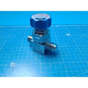 Válvula Neumática de Fuelle KITZ-SCT SCV 316L 10K-1/2 (3/8) EP KD 080080636 Usada Como Pieza de Repuesto para Equipos Legacy Semiconductor - Product Image 3