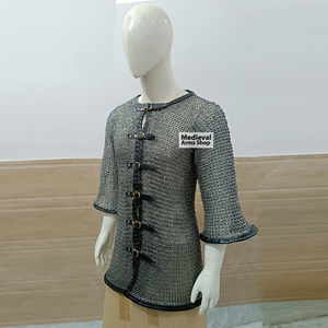 Gilet de mailles en acier doux fait main, demi-manches, anneaux rivetés plats de 0,9 mm avec rondelles plates, armure de chevalier médiéval pour reconstitution historique - Product Image 6