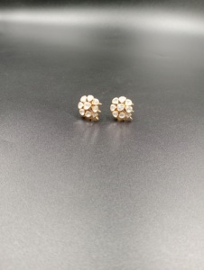 ต่างหูแบบติดหู AMAIRA JEWELS รุ่นคลาสสิก ชุบทองคำขาว ประดับดอกไม้และนกยูง สำหรับผู้หญิง เหมาะสำหรับใส่ในชีวิตประจำวัน งานปาร์ตี้ และงานที่ต้องการความเป็นทางการ - Product Image 6