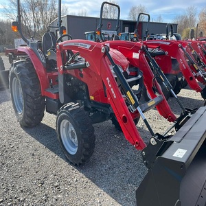 Tractor Profesional Massey Ferguson de Alto Rendimiento, Equipo Agrícola 4x4 con Motor Potente - Product Image 3