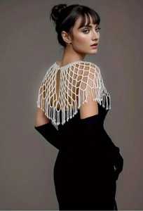 Cape d'épaule de mariée blanche perlée avec franges et design en maille, en polyester de luxe, Chandni Export House - Product Image 2