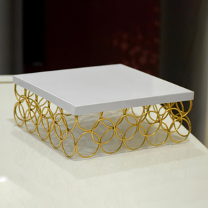Elegant Square Resin <b>Cake</b> Stand With Gold Interlocking Metal Ring Base Luxury Dessert Platter For <b>Wedding</b> & Party Decoration - Product Image 3