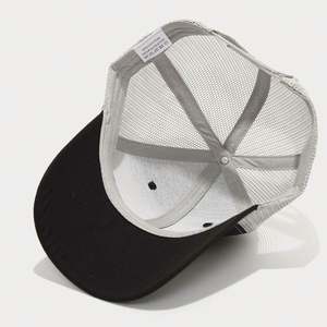 Gorra de Béisbol Lisa en Oferta, Gorra Trucker de 6 Paneles de Color Sólido para Adultos, Gorra Trucker de Malla con Logotipo Personalizado Disponible - Product Image 5