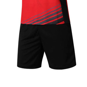 Tenue de football dynamique pour hommes, légère, respirante, tissu de haute qualité, durable, confortable, pour les matchs et l'entraînement sportif - Product Image 5