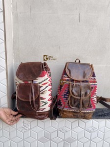 Mochila de cuero Jacquard hecha a mano Unisex multiusos nuevo diseño clásico bolso moda venta al por mayor producto a granel Mochila De Cuero Real - Product Image 5