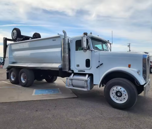Buen Precio Freightliner FLD120 Camión Volquete Usado de Tres Ejes - Manual Cummins, Volquete de 17' ¡LISTO PARA ENVIAR a todo el mundo con GARANTÍA! - Product Image 6