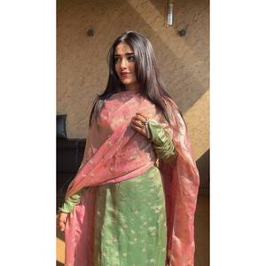 Salwar Kameez de Seda Pista de Diseño LG para Fiestas, Top y Pantalón con Dupatta, Elegante Traje de Boda, Talla M - Product Image 5