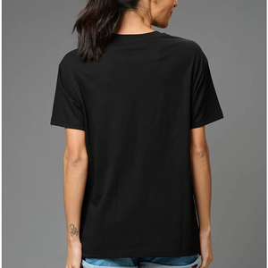 Camiseta de mujer OEM hecha a medida, camiseta corta holgada para mujer, camiseta clásica con logo para mujer, hecha en Pakistán - Product Image 2
