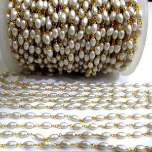 Chaîne de chapelet en perles de riz, perles de Suzani imitation perle 4mmx6mm, vendue au mètre - Product Image 2