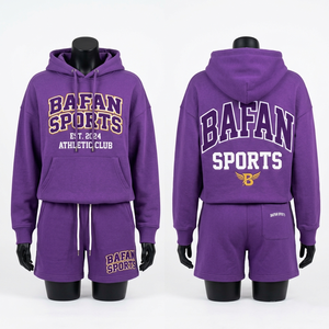 Conjunto de Sudadera con Capucha Morada para Mujer con Pantalones Cortos a Juego, Mezcla de Algodón, Bolsillo Tipo Canguro, Logotipo Bordado Personalizado - Product Image 2