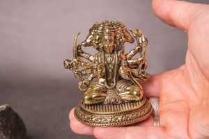 Grande statue de dieu en laiton |   Artisanat métallique fait main, Art pop moderne, Écologique, Durable, Dieu hindou, Décoration de table, Anniversaire, Temple domestique - Product Image 4