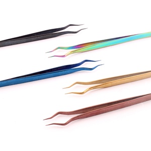Cils naturels isolants Pince à cils en acier inoxydable Poignée confortable et poignée antidérapante texturée avec logo - Product Image 1
