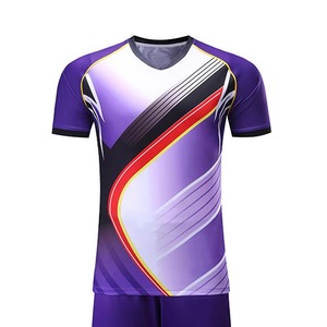Nouveauté - Tenue de sport toutes saisons avec impression par sublimation - Uniforme de football de qualité supérieure - Design tendance - Uniforme de football léger - Product Image 6