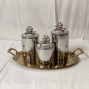 Elegante Juego de Tarros de Almacenamiento Dorados para Cocina con Bandeja Ovalada, Recipientes Decorativos Herméticos para Especias, Té y Café - Product Image 4