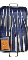 Ensemble de base d'instruments microchirurgicaux en acier inoxydable neufs avec étui (manuel)
