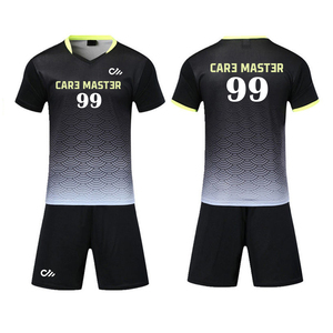 ชุดยูนิฟอร์มฟุตบอลคุณภาพสูง แขนสั้น ระบายอากาศ แห้งเร็ว ผลิตจากโพลีเอสเตอร์ 100% พร้อมบริการสกรีนโลโก้ตามสั่ง - Product Image 3