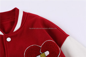 เสื้อแจ็คเก็ตบอมเบอร์ผู้ชายแบบมีปกตั้ง ปักลายเชนิลล์ตามสั่ง สำหรับฤดูหนาว พร้อมโลโก้ด้านหน้า - Product Image 5