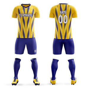 Ensemble Maillot et Short de Football Fabrication Usine Nouveau Design 2026 Uniformes de Football à Prix Abordable avec Nom et Logo de l'Équipe - Product Image 1