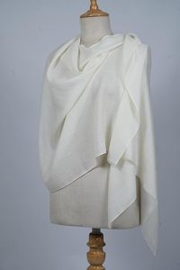 Étole en cachemire et laine fine VIC pour femme, teinte à la main, douce, légère, luxueuse, pour l'hiver, respirante, Inde Pakistan, taille 70x200cm - Product Image 2