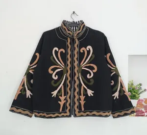 Chaqueta de Algodón y Seda Negra Bordada a Mano para Mujer, Estilo Boho, con Bordado Floral, Abertura Frontal, Ropa Étnica Festiva - Product Image 2