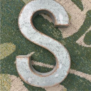 Letra S de Metal Galvanizado Rústico, Decoración de Pared Industrial, Letrero 3D con el Alfabeto para Decoración de Casa de Campo, Bodas, Fiestas de Cumpleaños - Product Image 1