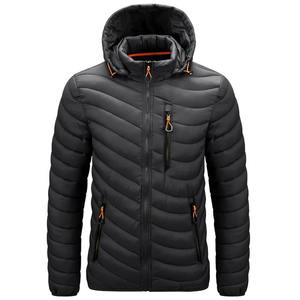 Veste d'hiver rembourrée en duvet avec capuche, légère et chaude, en nylon, pour homme, avec logo personnalisé, pour l'extérieur - Product Image 4