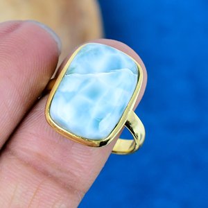 Bague classique en argent sterling 925 avec pierre précieuse Larimar naturelle faite à la main en forme de coussin, plaquée or 18 carats - Product Image 3