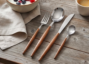Juego de cubiertos minimalistas de acero inoxidable con mango de madera, acabado de alto brillo, apto para lavavajillas, para bodas y uso doméstico. - Product Image 5