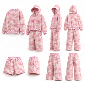 Conjunto de 4 Piezas Color Rosa Bebé Personalizado para Mujer: Sudadera Corta con Capucha, Pantalones Cortos y Pantalones Anchos - Product Image 6