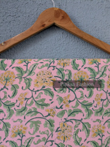 ผ้าฝ้ายพิมพ์ลายดอกไม้สีชมพูพรีเมียม 100% สำหรับชุดฤดูร้อนและงานควิลท์ ผลิตด้วยมือในอินเดีย - Product Image 5