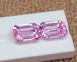 Saphir rose créé en laboratoire 14x10mm, facetté, pierre précieuse non montée - Saphir rose synthétique taille émeraude pour bague - Product Image 1