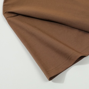 เสื้อยืดผู้ชายทรงปกติ 220 กรัม ผ้าฝ้ายออร์แกนิค 100% ขายส่ง เสื้อผ้ากีฬาลำลอง สตรีทแวร์ ลายตัวอักษรเรียบง่าย ระบายอากาศ แห้งเร็ว - Product Image 4