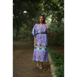 Vestidos de Mujer The Quince Life Ikat Bonbon Kaftan con Estampado Ikat Único, Elegantes y Femeninos - Product Image 6