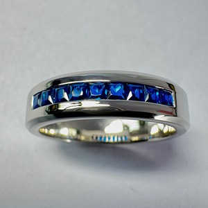 Anillo de Boda de Lujo con Diamante Cultivado en Laboratorio, Corte Princesa, en Platino PT950 - Product Image 5
