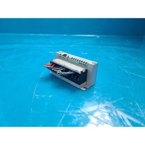 Válvula Solenoide Neumática Kuroda Precision Ind STA-08T Usada Como Parte de Equipos Legacy Semiconductor - Product Image 5