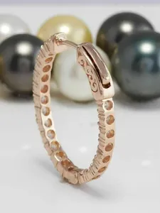 Pendientes de Aro de Moissanita con Corte Redondo y Pavé Completo, Chapados en Oro Rosa sobre Plata, Joyería de Lujo para Mujer - Product Image 3