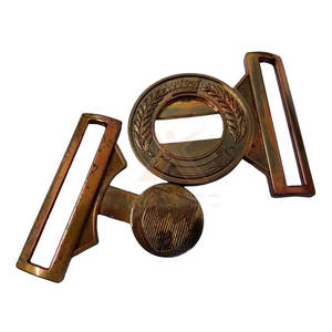 Boucles en fer pour uniformes de cérémonie de marque privée, haute performance - Product Image 1