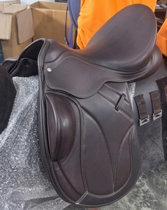 Selle d'équitation anglaise en cuir de haute qualité |   Selle d'équitation tout usage pour le saut d'obstacles - Product Image 3