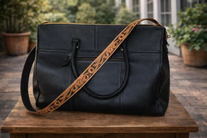 กระเป๋าเดินทางหนังวัวแท้ลายตะวันตกพร้อมดีไซน์แกะสลักด้วยมือ – กระเป๋าสะพายไหล่สไตล์วินเทจสำหรับวันหยุดสุดสัปดาห์ - Product Image 3