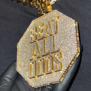 Personaliza tu nombre con diamantes de moissanita, colgante para hombre/ acabado en oro amarillo de 14k sobre plata/ colgante con letra/ colgante con nombre - Product Image 5