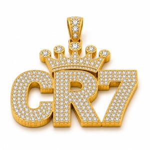 Pendentif initial de luxe pour joueur de football, en or jaune 18 carats, avec diamant de laboratoire et lettre couronnée, vente en gros - Product Image 1
