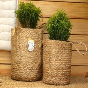 Panier à plantes en jute tissé à la main, léger et décoratif, pour une utilisation intérieure/extérieure avec des plantes succulentes - Product Image 3